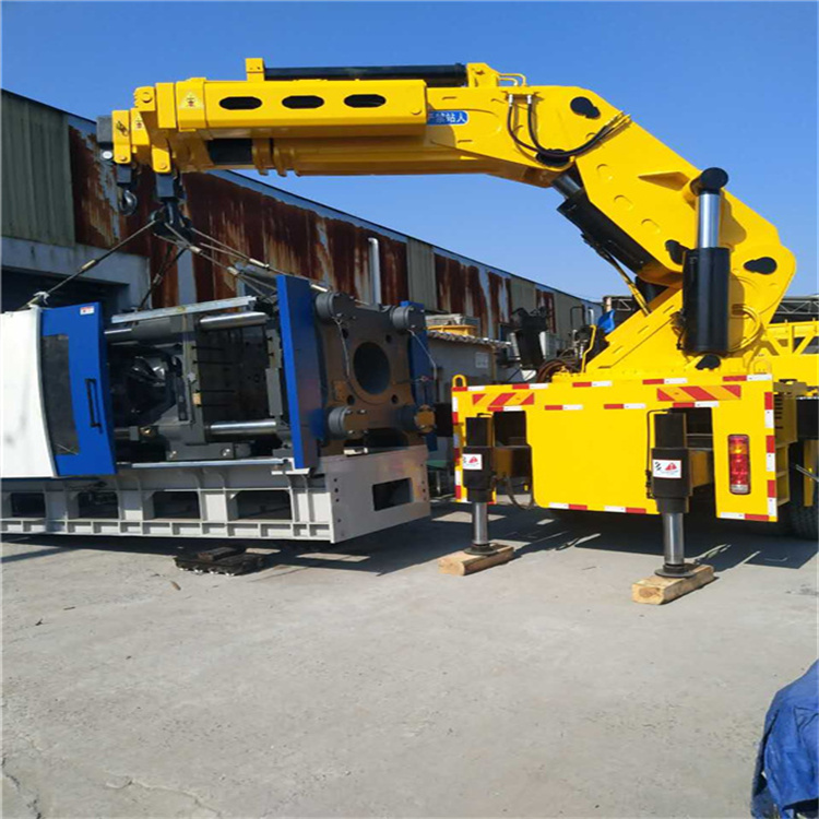 武陟 大吨位折臂吊出租费用解析：一小时租赁多少钱