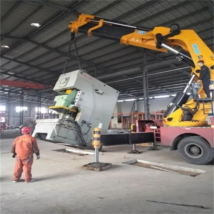 武陟80吨折臂吊车出租附近电话