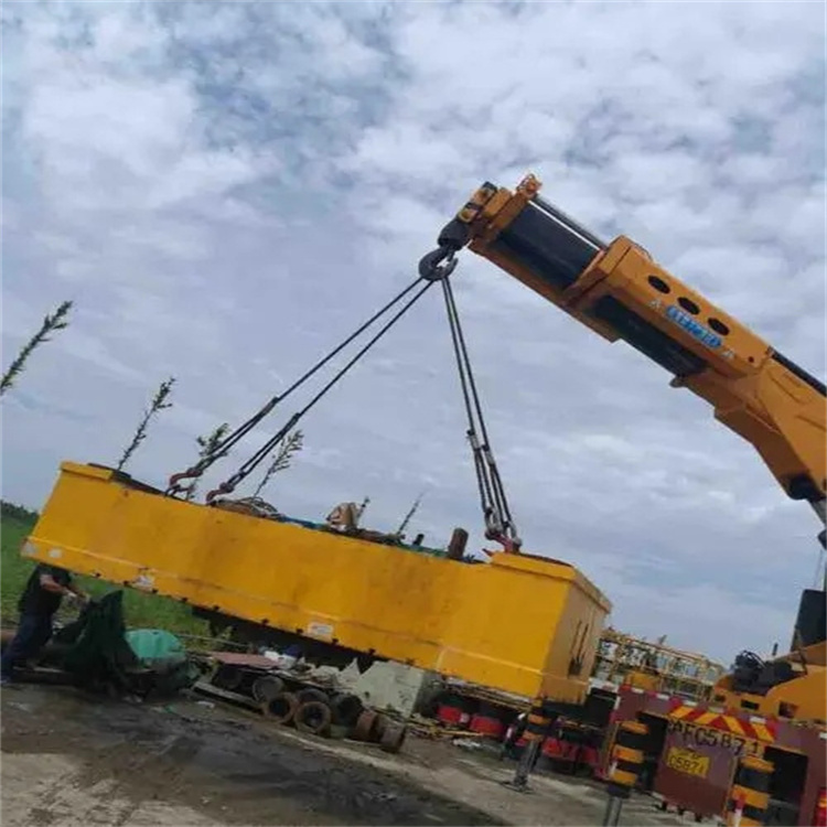 武陟随车吊吊集装箱怎么吊